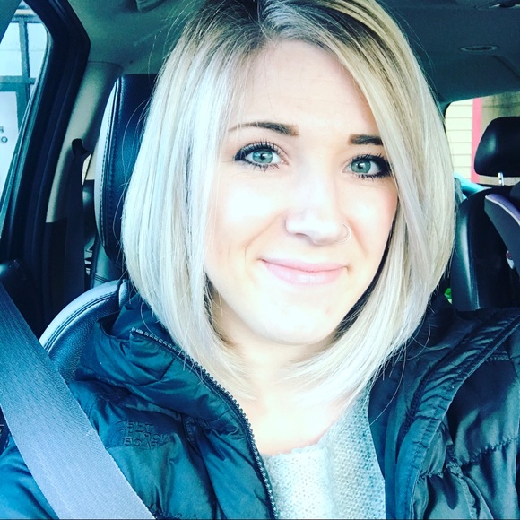 Meet your Posher, Christina - Picture 1 of 1